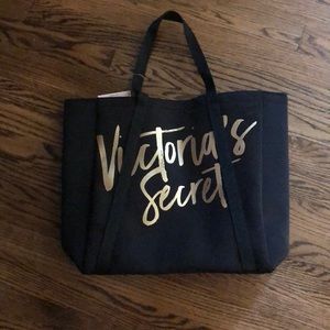 Victoria’s Secret Insulated Tote!